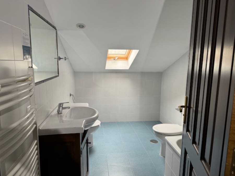 16 soveværelse Hotel til salg i Cangas del Narcea - € 380.000 (Ref: 9009369)