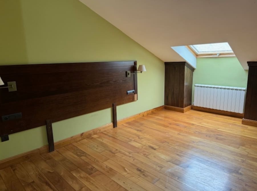 16 soveværelse Hotel til salg i Cangas del Narcea - € 380.000 (Ref: 9009369)