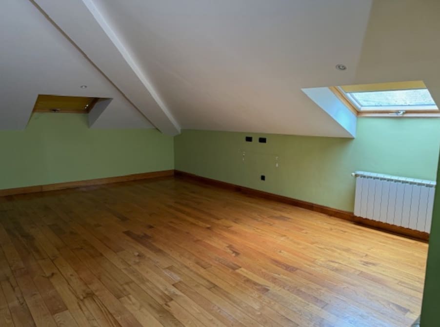 16 soveværelse Hotel til salg i Cangas del Narcea - € 380.000 (Ref: 9009369)