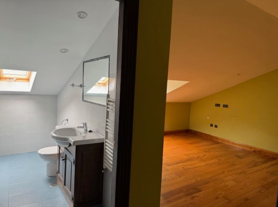 16 soveværelse Hotel til salg i Cangas del Narcea - € 380.000 (Ref: 9009369)