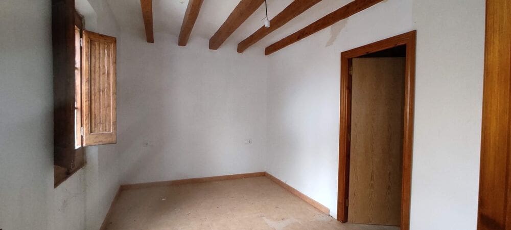 13 soveværelse Villa til salg i Font-rubi - € 275.000 (Ref: 9009388)