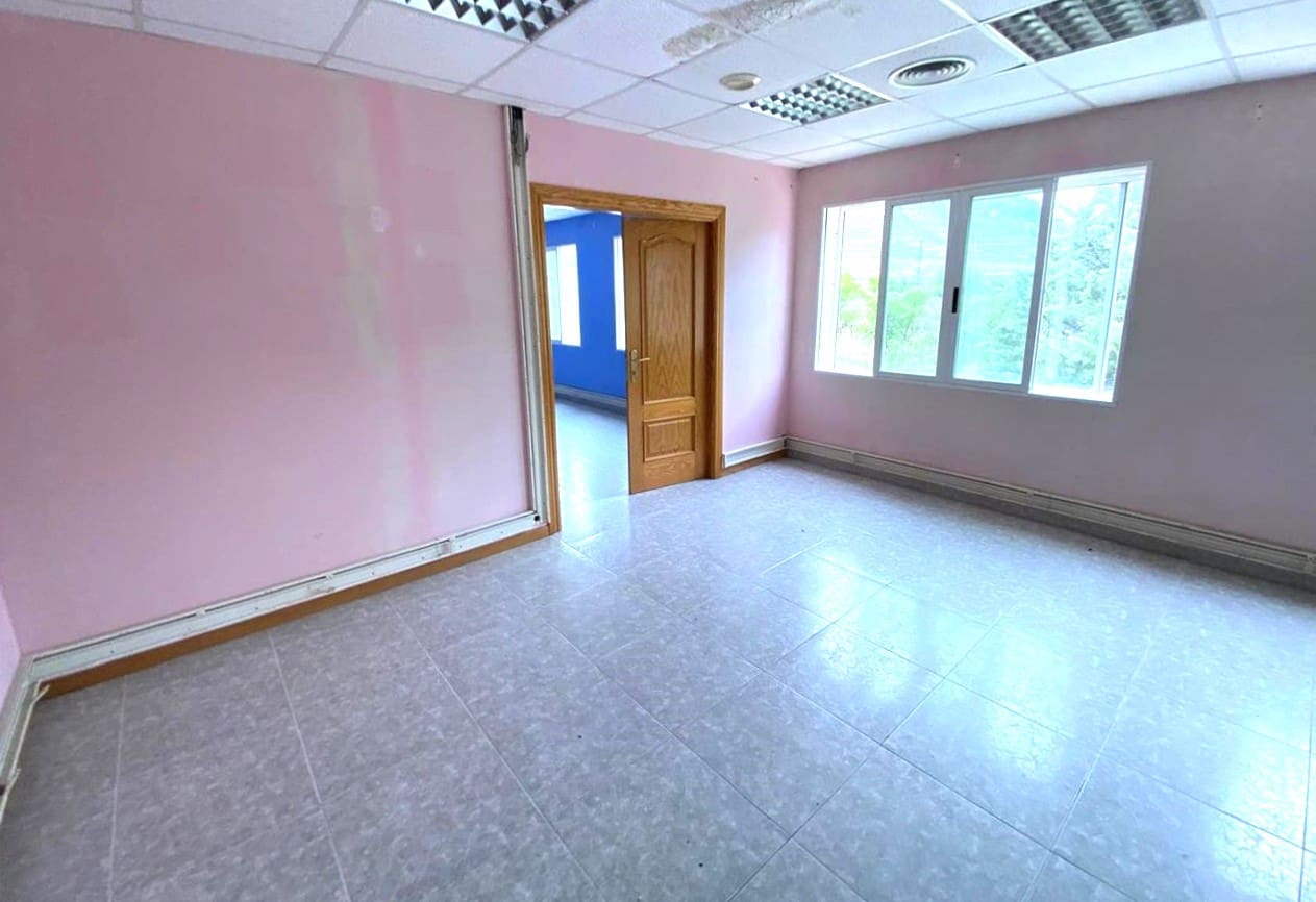 Virksomhed til salg i Alhama de Aragon - € 325.000 (Ref: 9012538)