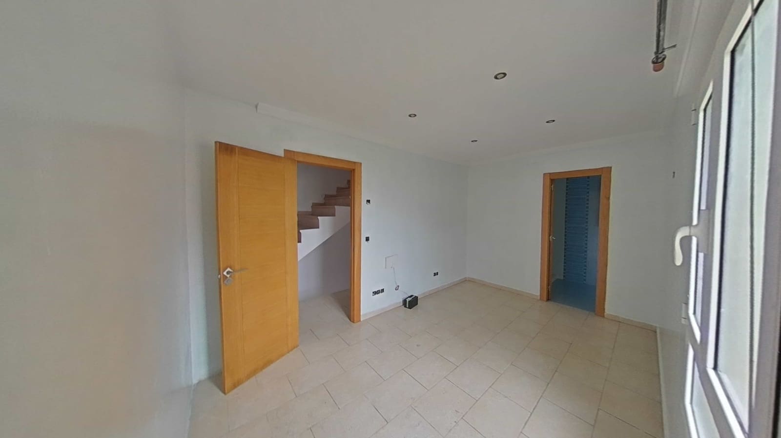 4 soveværelse Byhus til salg i Camargo med garage - € 330.000 (Ref: 9132676)