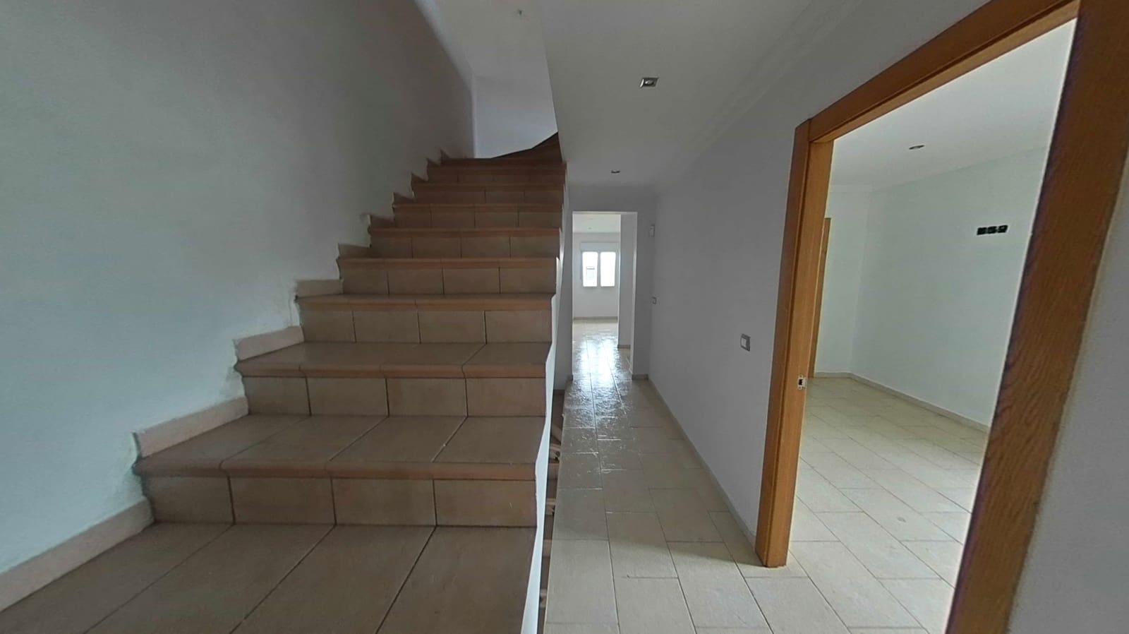 4 soveværelse Byhus til salg i Camargo med garage - € 330.000 (Ref: 9132676)