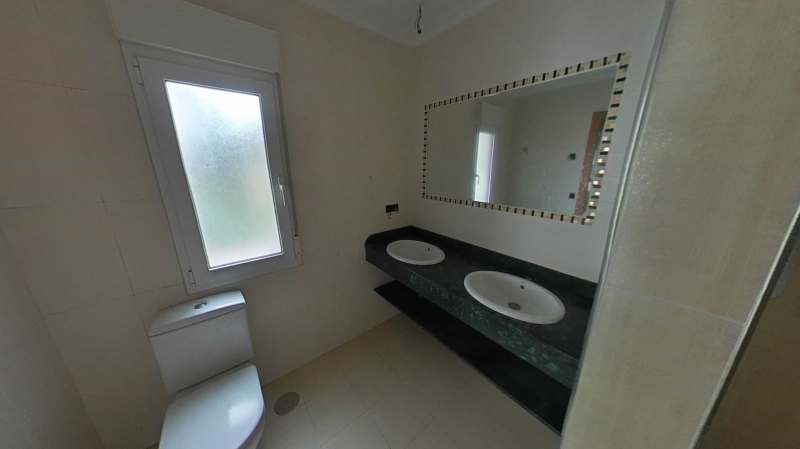 4 soveværelse Byhus til salg i Camargo med garage - € 330.000 (Ref: 9132676)