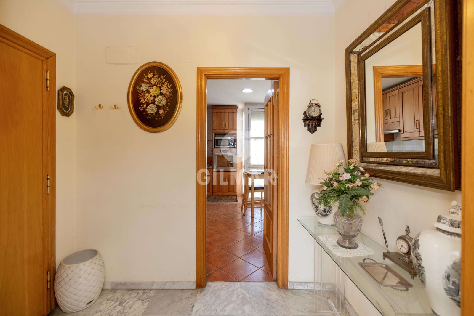 Piso de 4 habitaciones en Marbella en venta con garaje - 975.000 € (Ref: 10004536)
