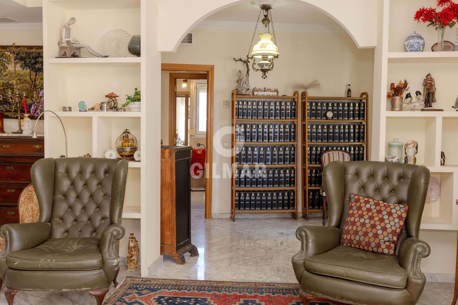 Piso de 4 habitaciones en Marbella en venta con garaje - 975.000 € (Ref: 10004536)