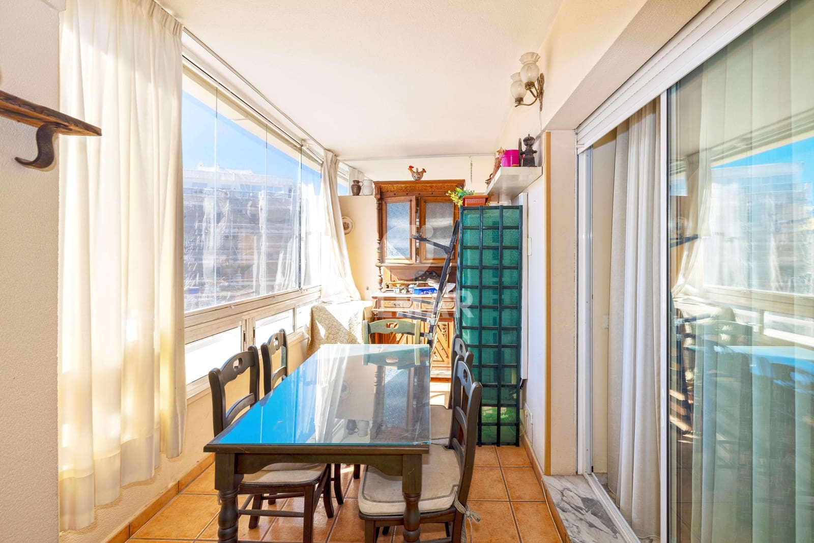 Piso de 4 habitaciones en Marbella en venta con garaje - 975.000 € (Ref: 10004536)