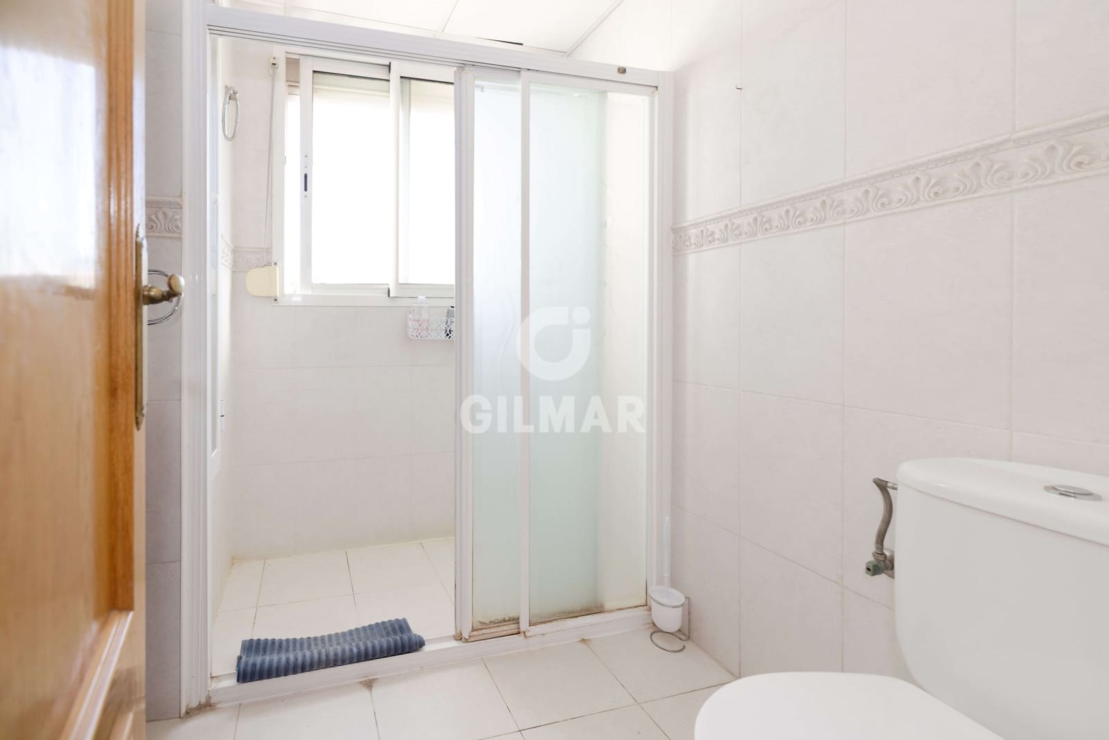 Piso de 4 habitaciones en Marbella en venta con garaje - 975.000 € (Ref: 10004536)