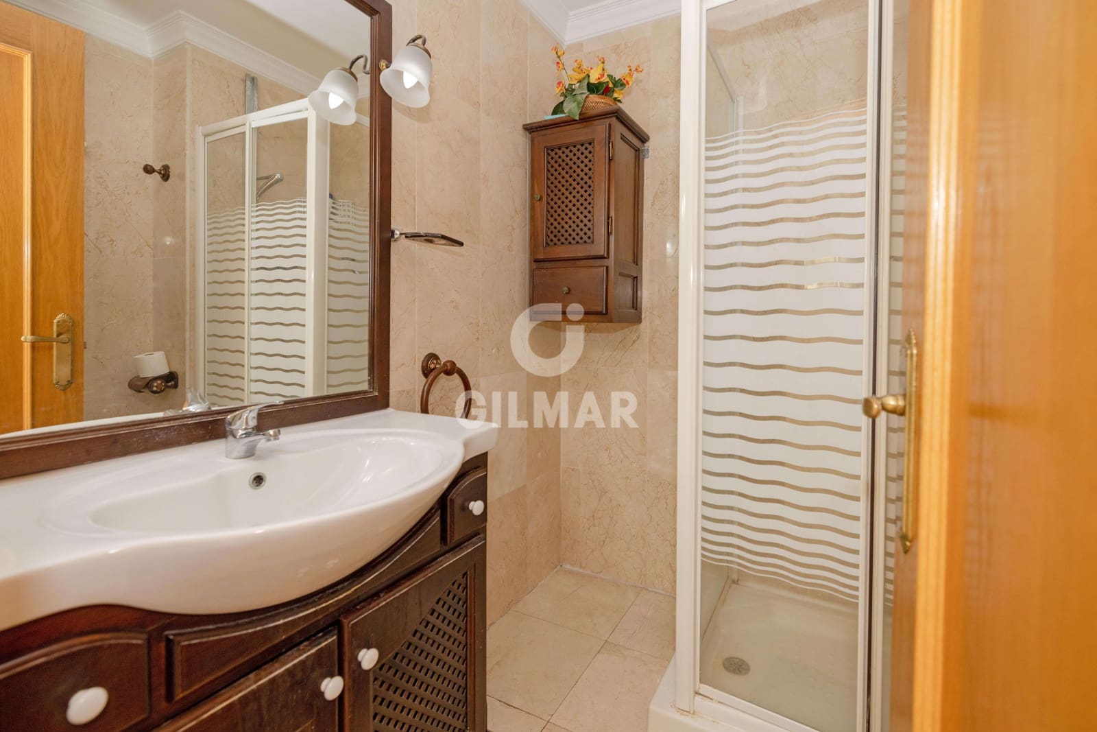 Piso de 4 habitaciones en Marbella en venta con garaje - 975.000 € (Ref: 10004536)