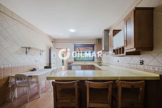 4 slaapkamer Villa te koop in Chiclana de la Frontera - € 325.000 (Ref: 10004537)