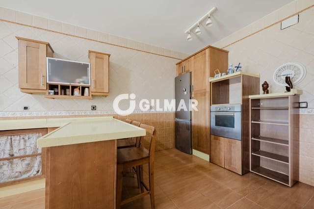 4 slaapkamer Villa te koop in Chiclana de la Frontera - € 325.000 (Ref: 10004537)