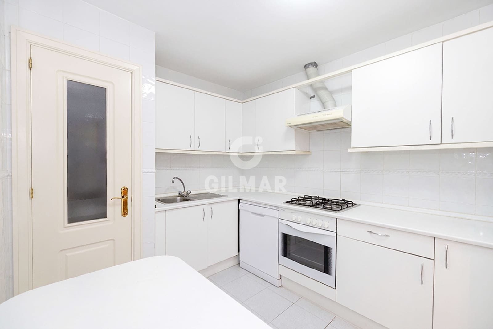 3 sypialnia Mieszkanie na sprzedaż w Guadalmina z basenem garażem - 660 000 € (Ref: 10007932)