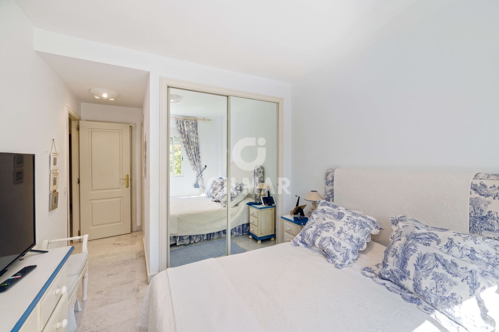 3 sypialnia Mieszkanie na sprzedaż w Guadalmina z basenem garażem - 660 000 € (Ref: 10007932)