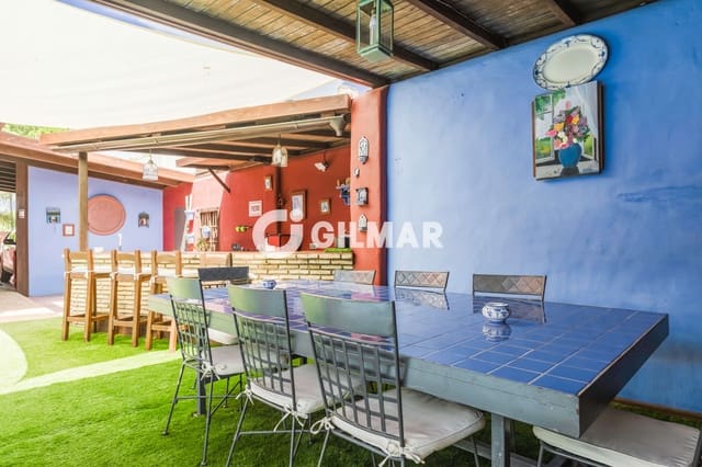 7 quarto Moradia para venda em La Barrosa, Chiclana de la Frontera com piscina garagem - 1 100 000 € (Ref: 10008089)