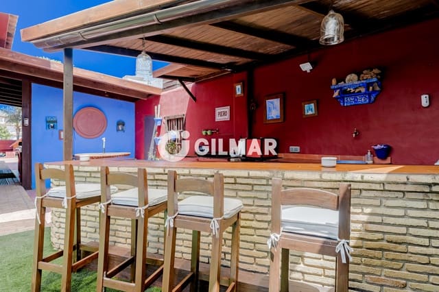 7 soverom Villa til salgs i La Barrosa, Chiclana de la Frontera med svømmebasseng garasje - € 1 100 000 (Ref: 10008089)