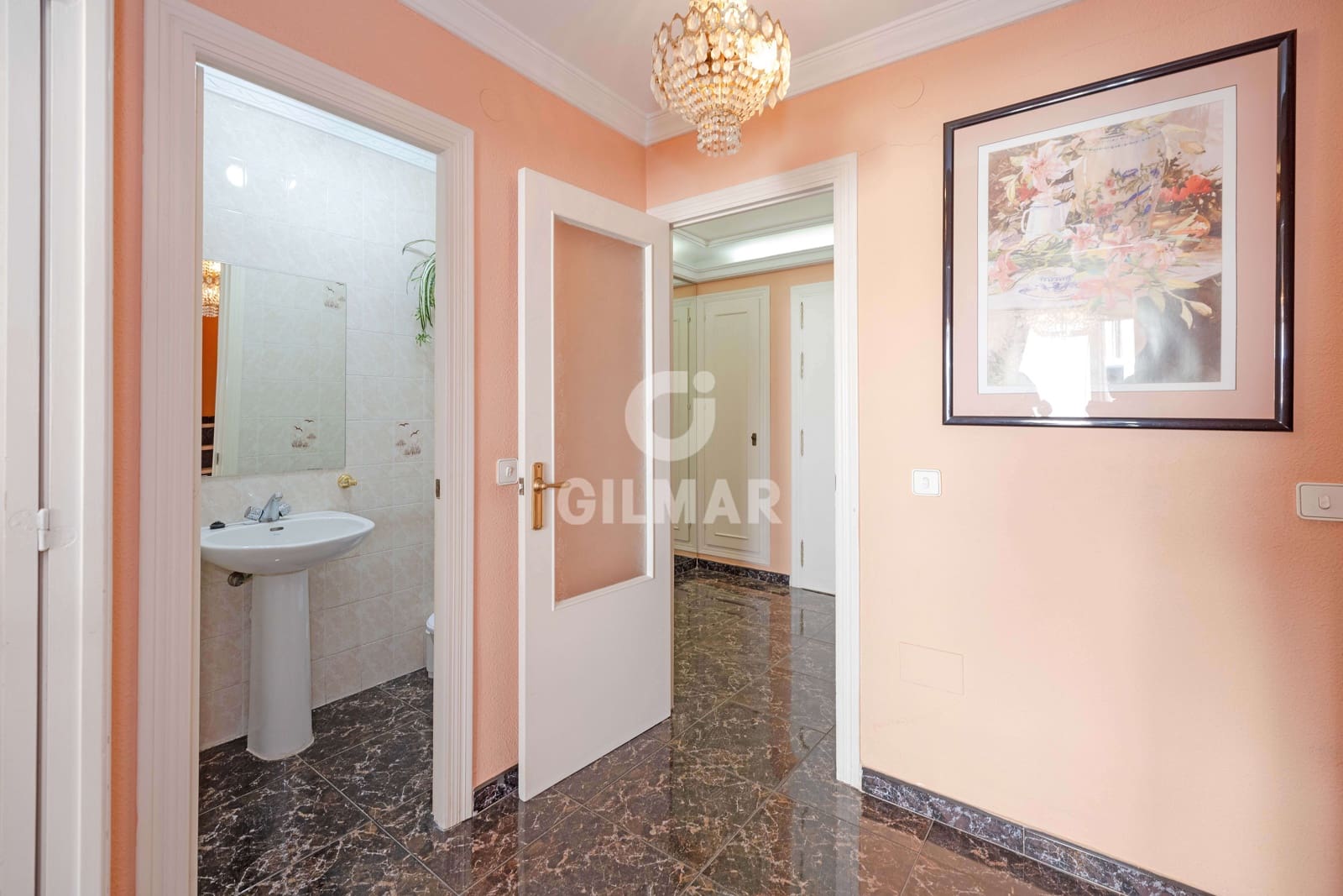 3 bedroom Terraced Villa for sale in Marbella with garage - € 560,000 (Ref: 10009671)