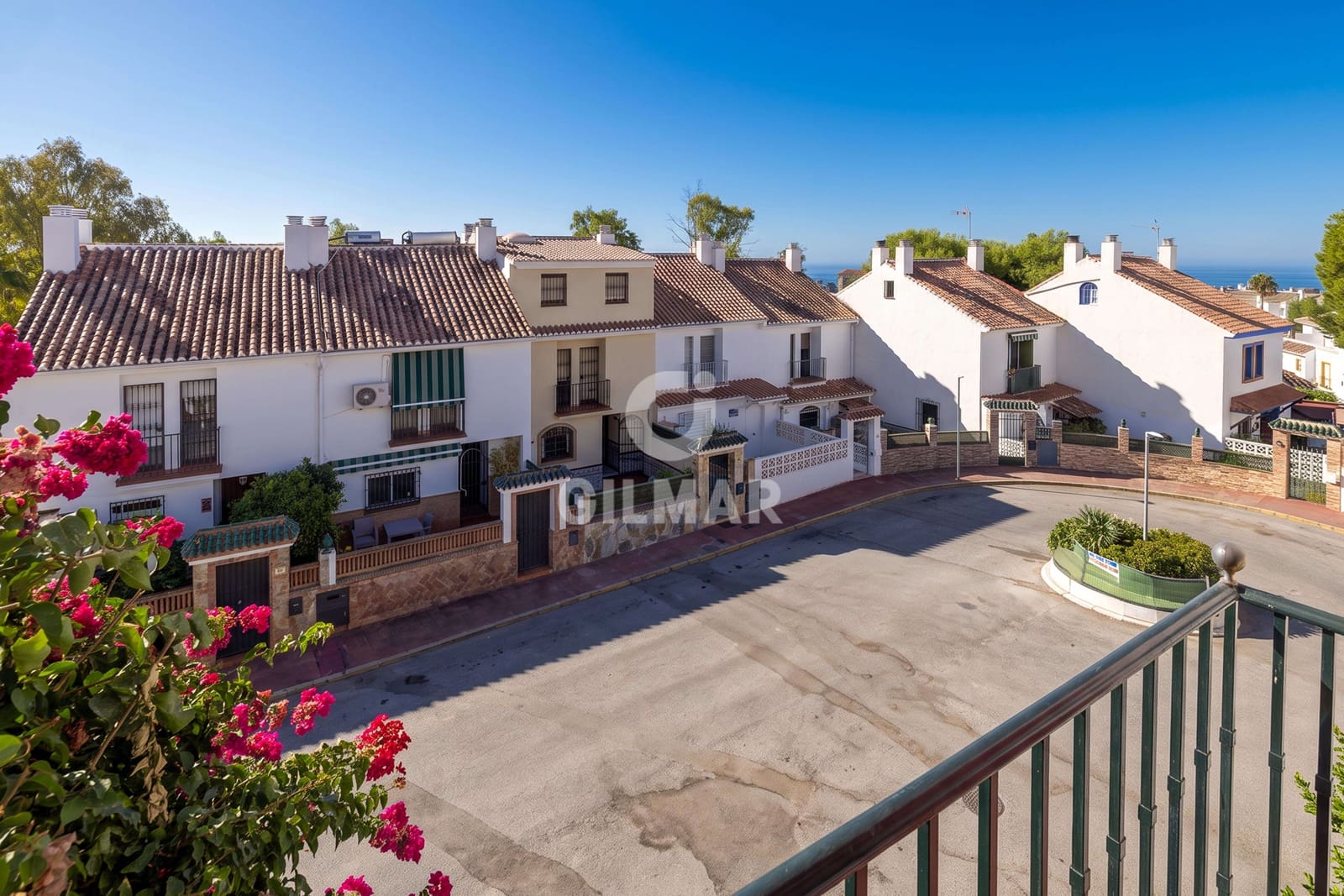 3 bedroom Terraced Villa for sale in Marbella with garage - € 560,000 (Ref: 10009671)