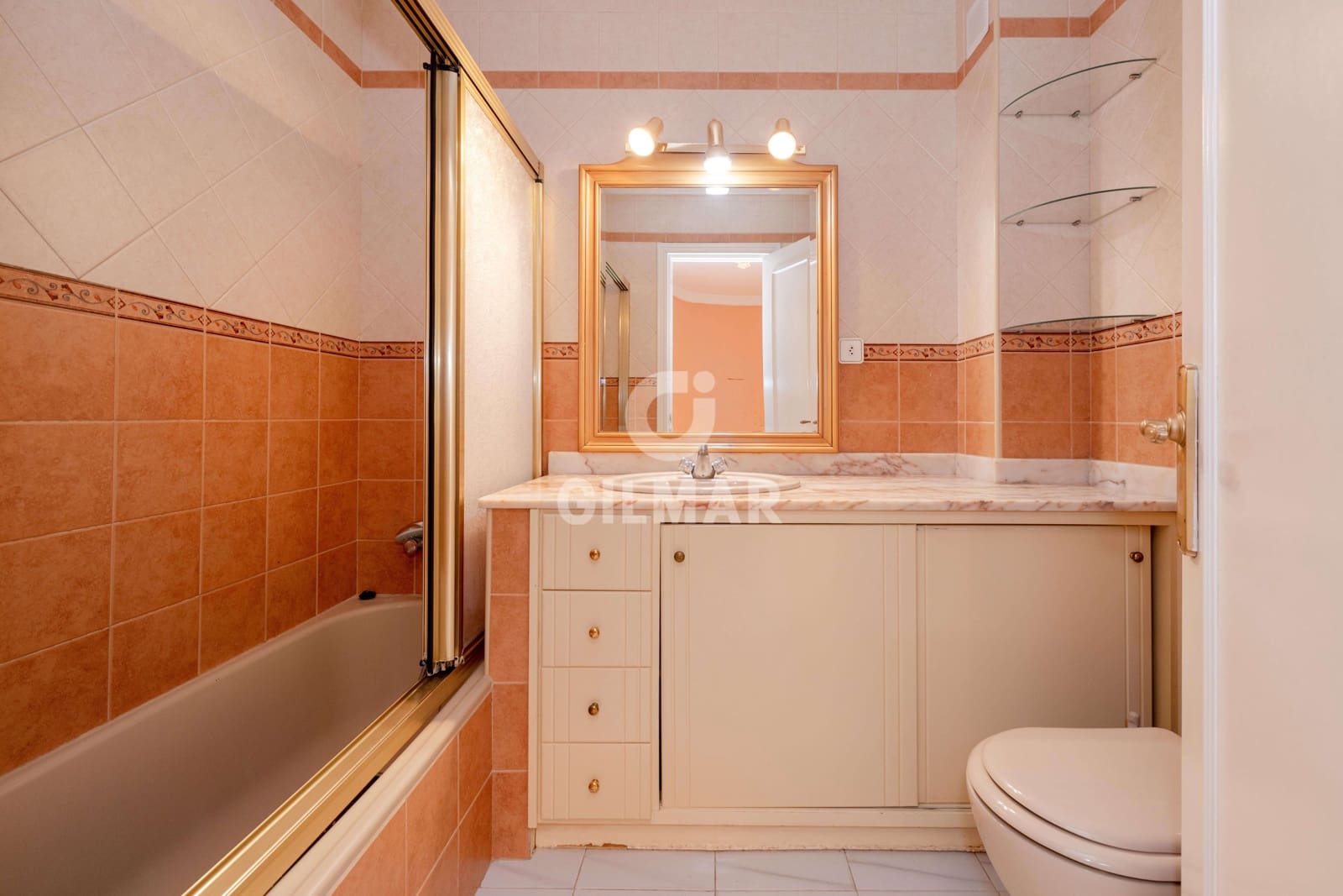 3 bedroom Terraced Villa for sale in Marbella with garage - € 560,000 (Ref: 10009671)