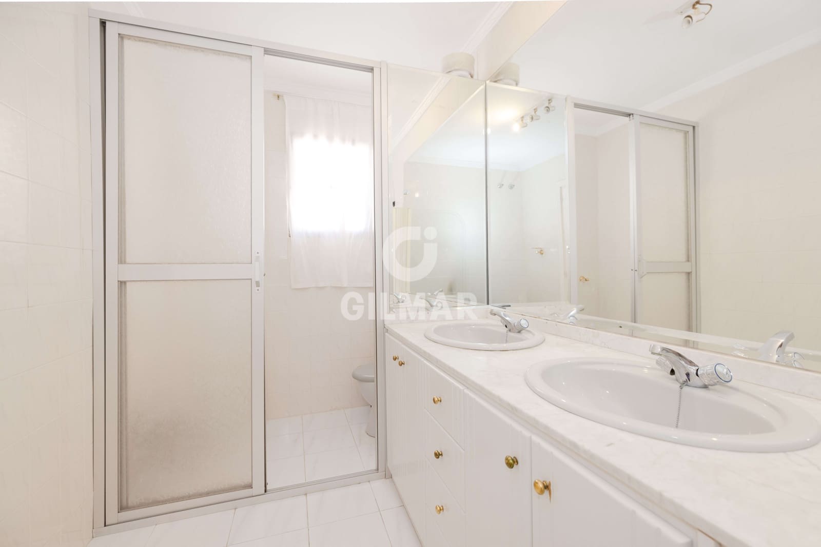 3 bedroom Terraced Villa for sale in Marbella with garage - € 560,000 (Ref: 10009671)
