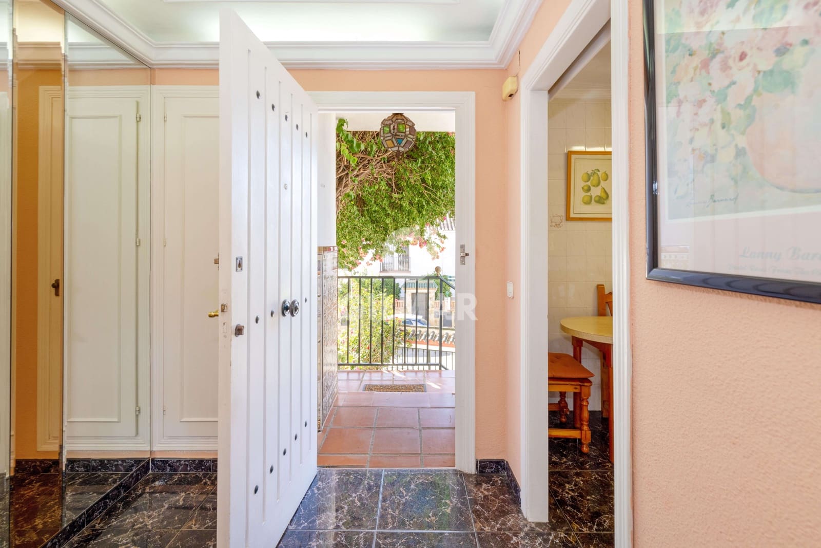 3 bedroom Terraced Villa for sale in Marbella with garage - € 560,000 (Ref: 10009671)