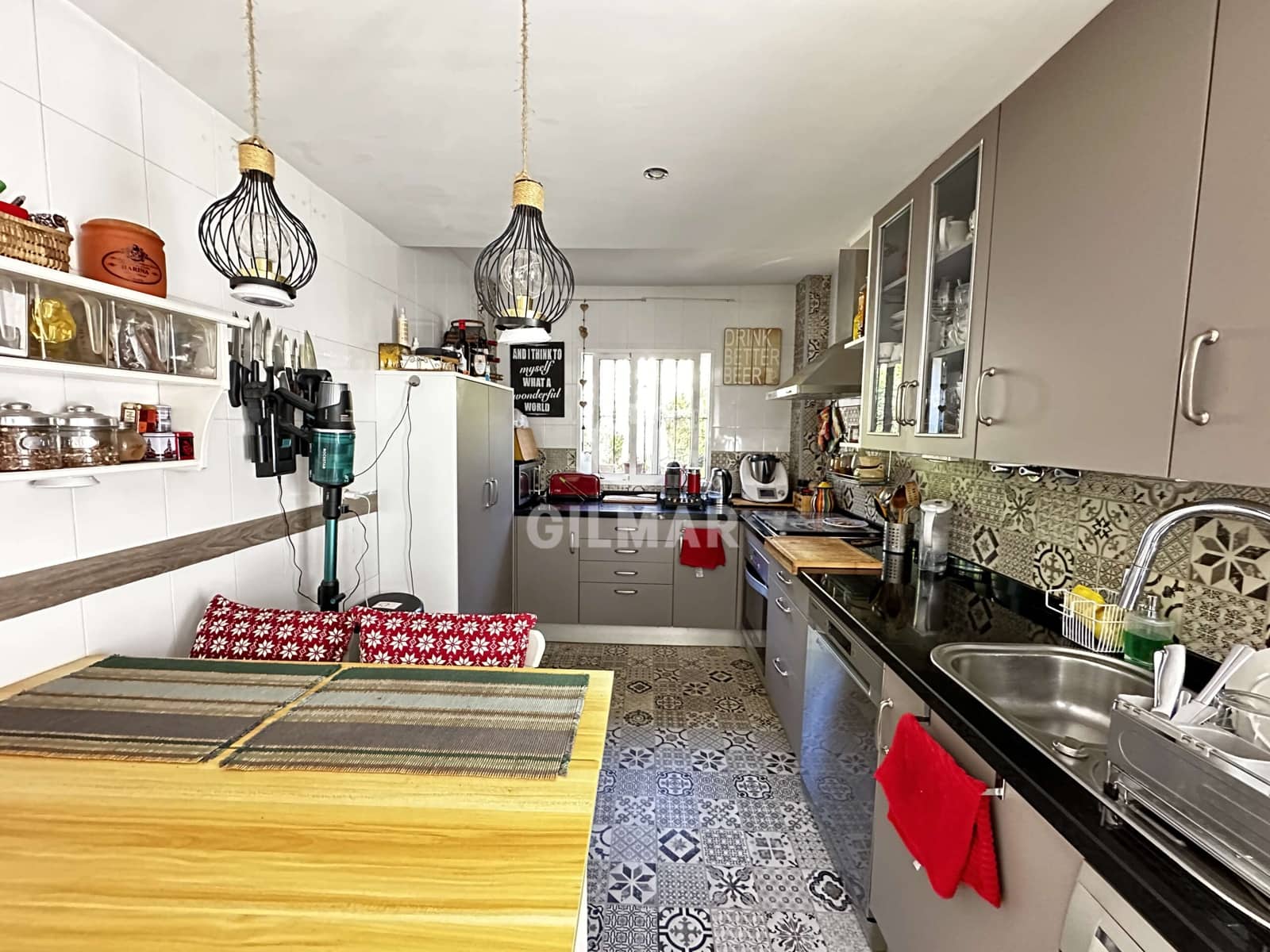 3 sovrum Radhus till salu i Golden Mile med pool - 750 000 € (Ref: 10009886)