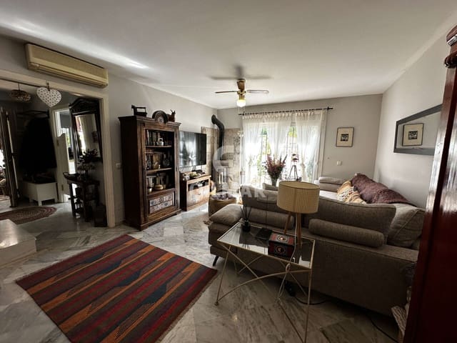 3 Zimmer Reihenhaus zu verkaufen in Lomas De Marbella, Marbella mit Pool Garage - 750.000 € (Ref: 10009886)