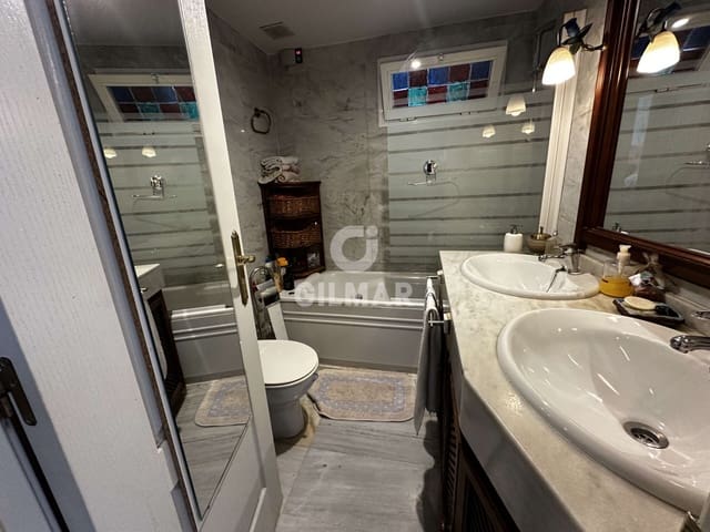 3 Zimmer Reihenhaus zu verkaufen in Lomas De Marbella, Marbella mit Pool Garage - 750.000 € (Ref: 10009886)