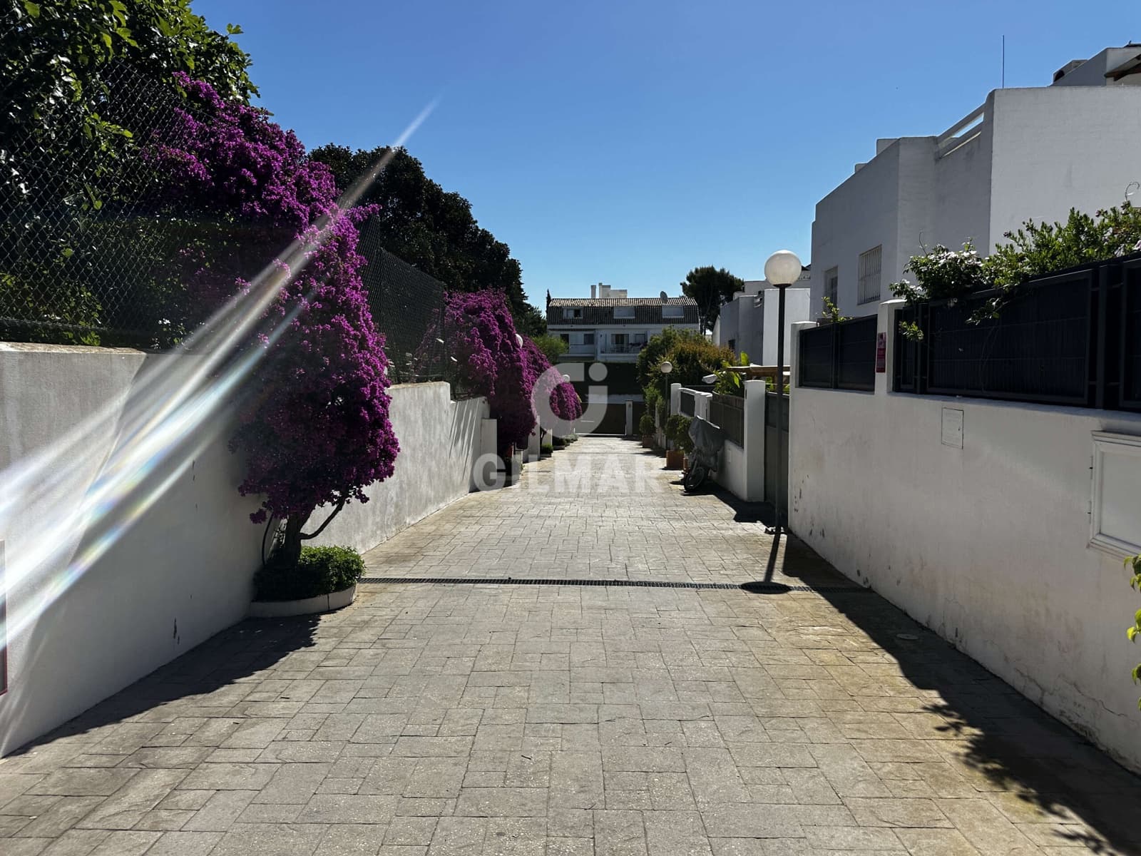 3 sovrum Radhus till salu i Golden Mile med pool - 750 000 € (Ref: 10009886)