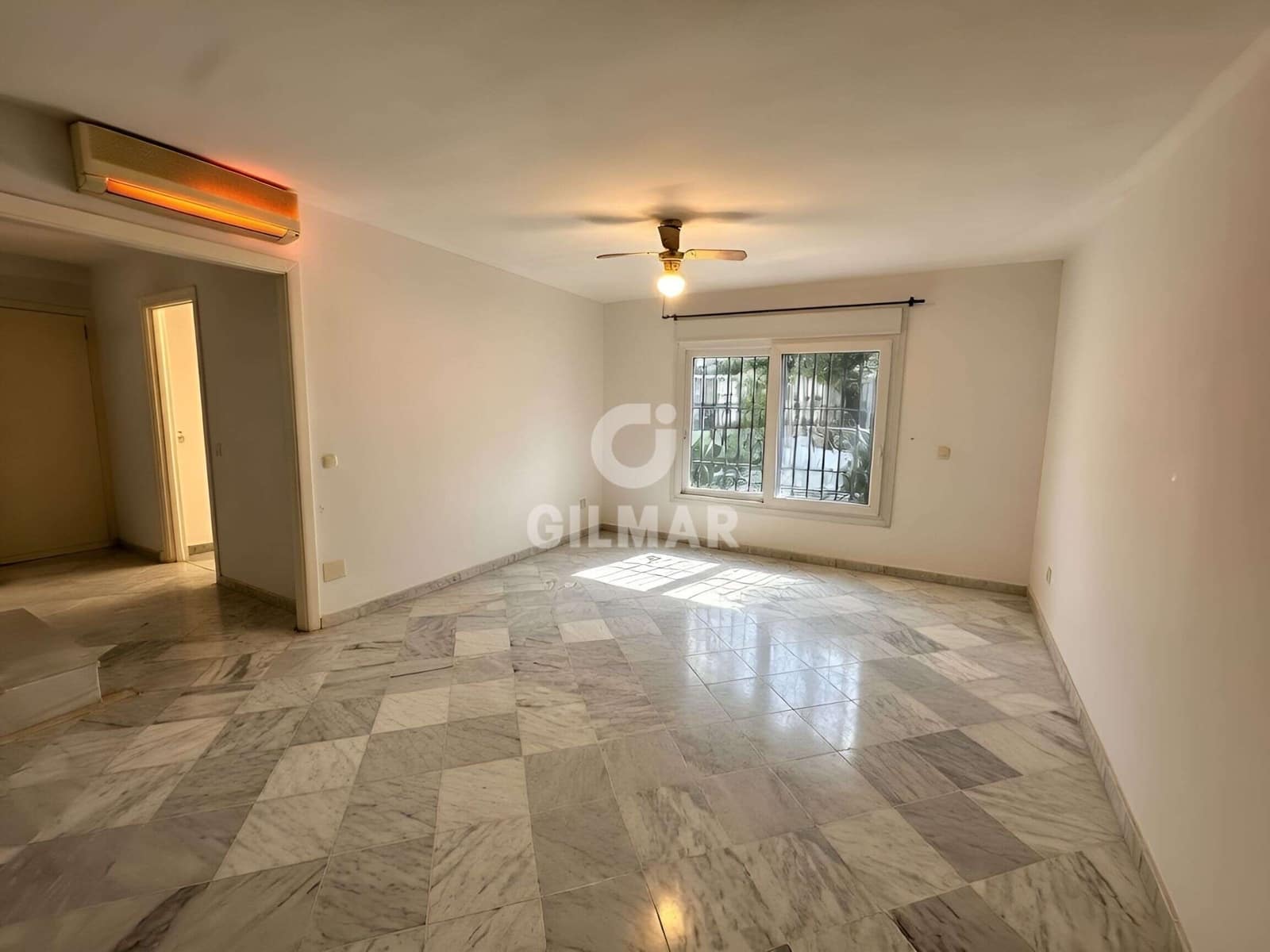 3 camera da letto Villetta a Schiera in vendita in Golden Mile con piscina - 750.000 € (Rif: 10009886)