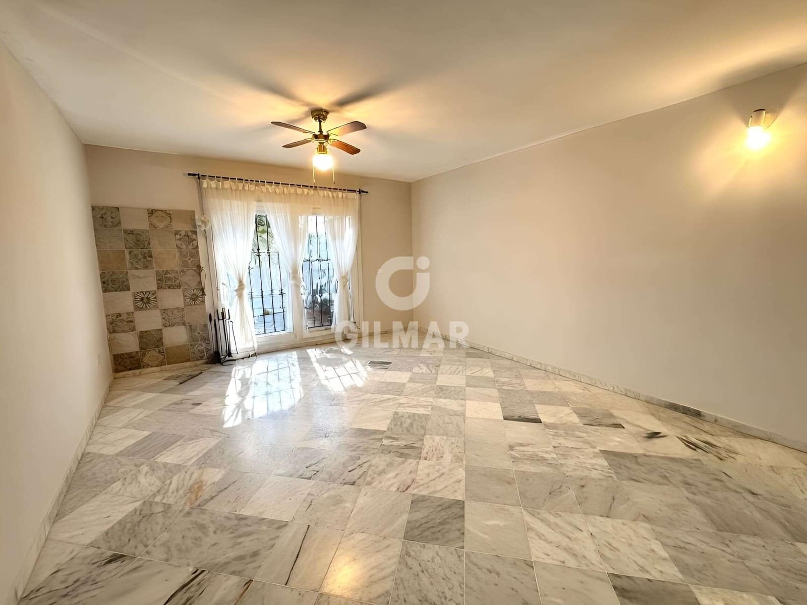 3 camera da letto Villetta a Schiera in vendita in Golden Mile con piscina - 750.000 € (Rif: 10009886)