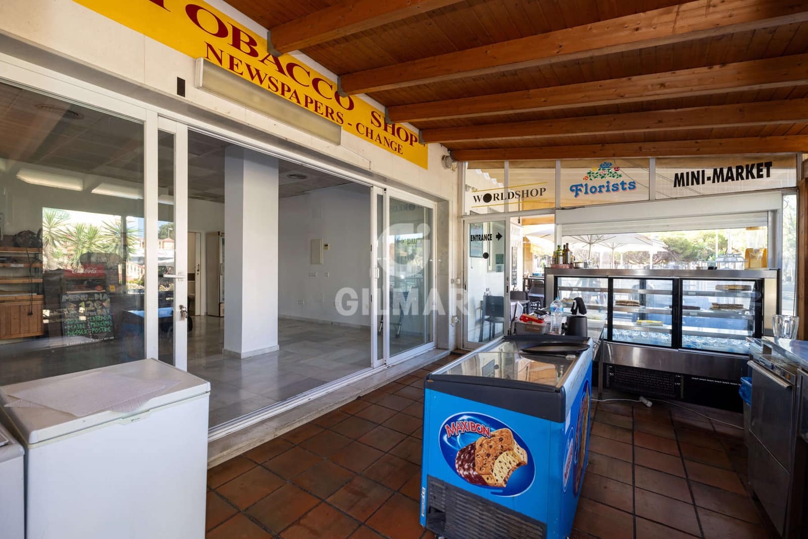 Commercial for sale in El Paraiso - € 2,050,000 (Ref: 10009957)