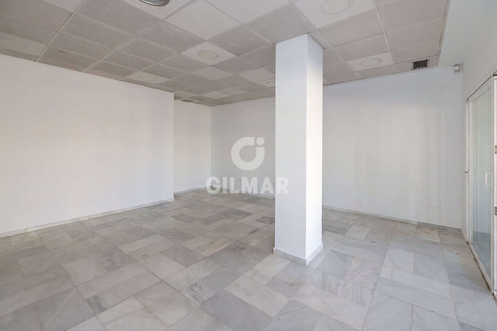 Commercial for sale in El Paraiso - € 2,050,000 (Ref: 10009957)
