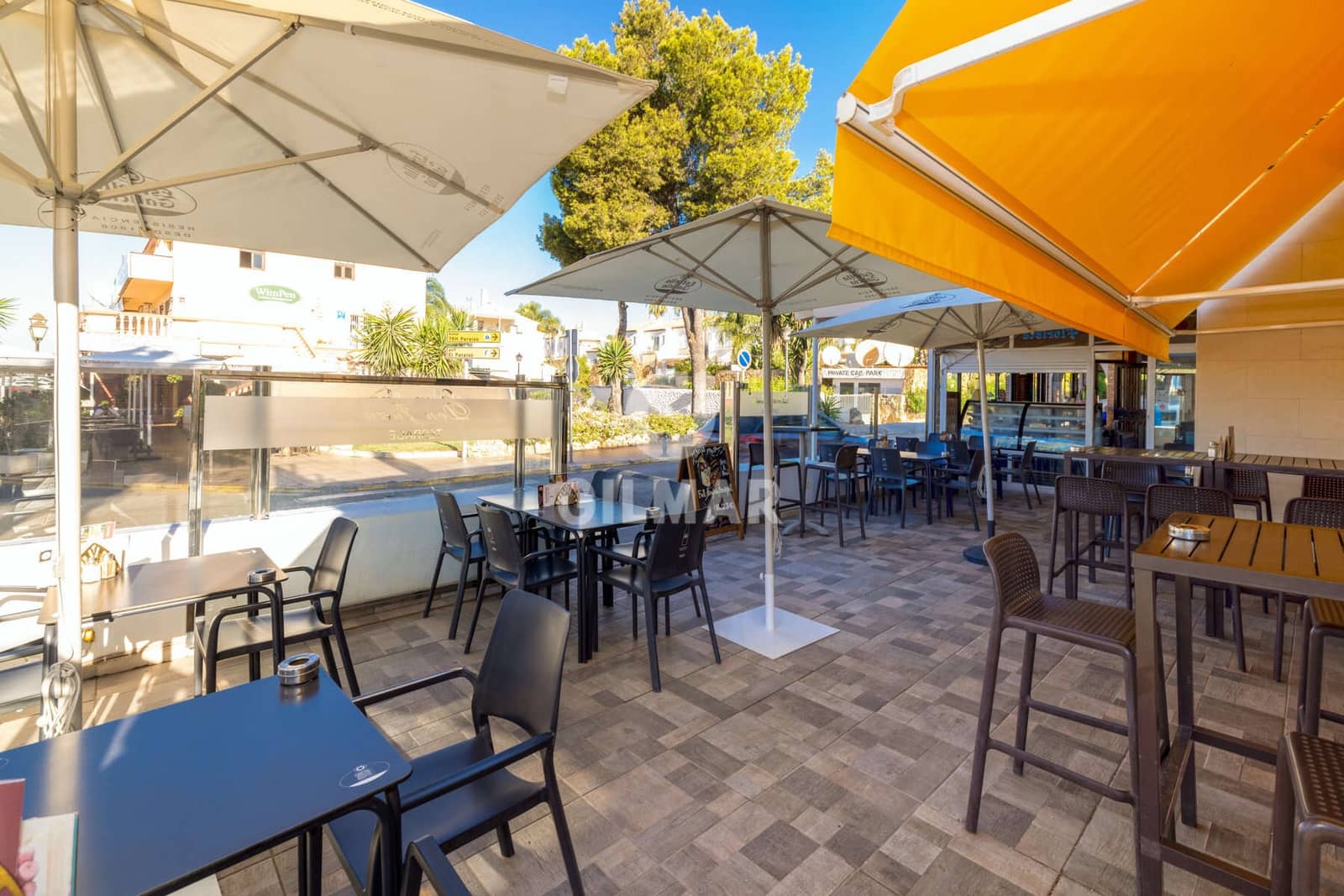 Commercial for sale in El Paraiso - € 2,050,000 (Ref: 10009957)