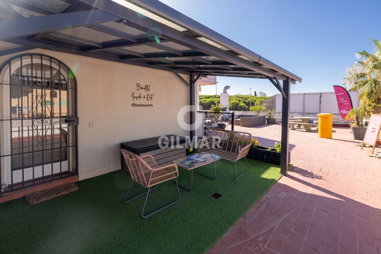 Commercial for sale in El Paraiso - € 2,050,000 (Ref: 10009957)