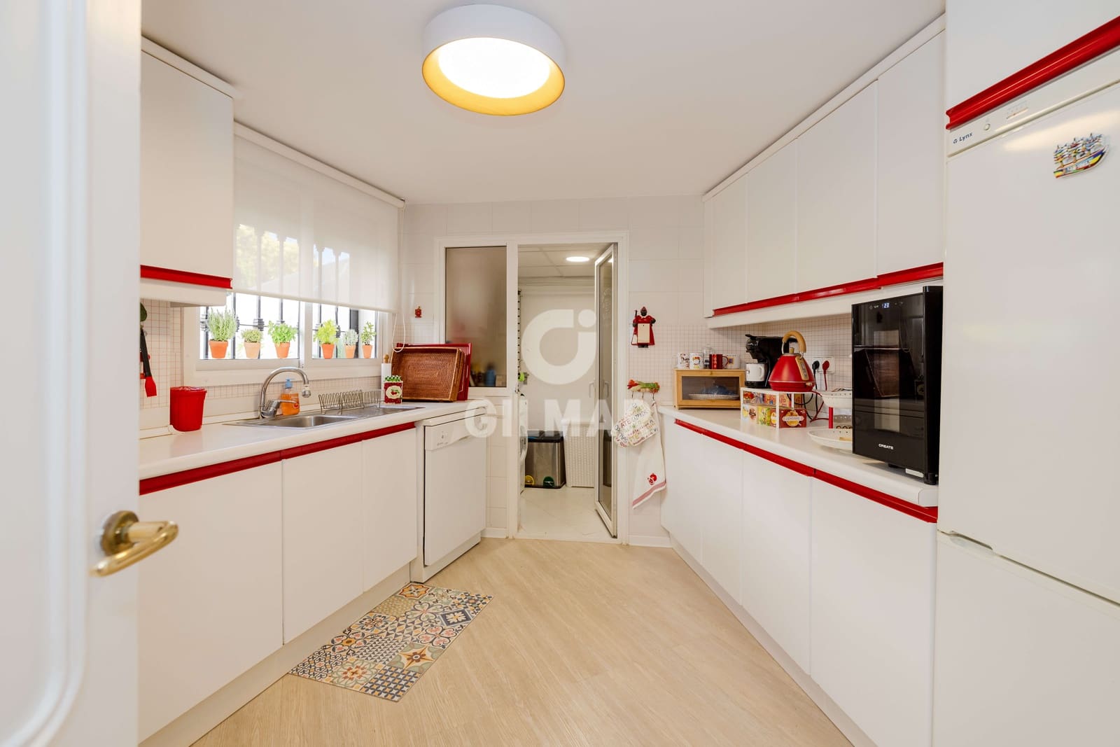 Piso de 3 habitaciones en Golden Mile en venta con piscina garaje - 775.000 € (Ref: 10011935)