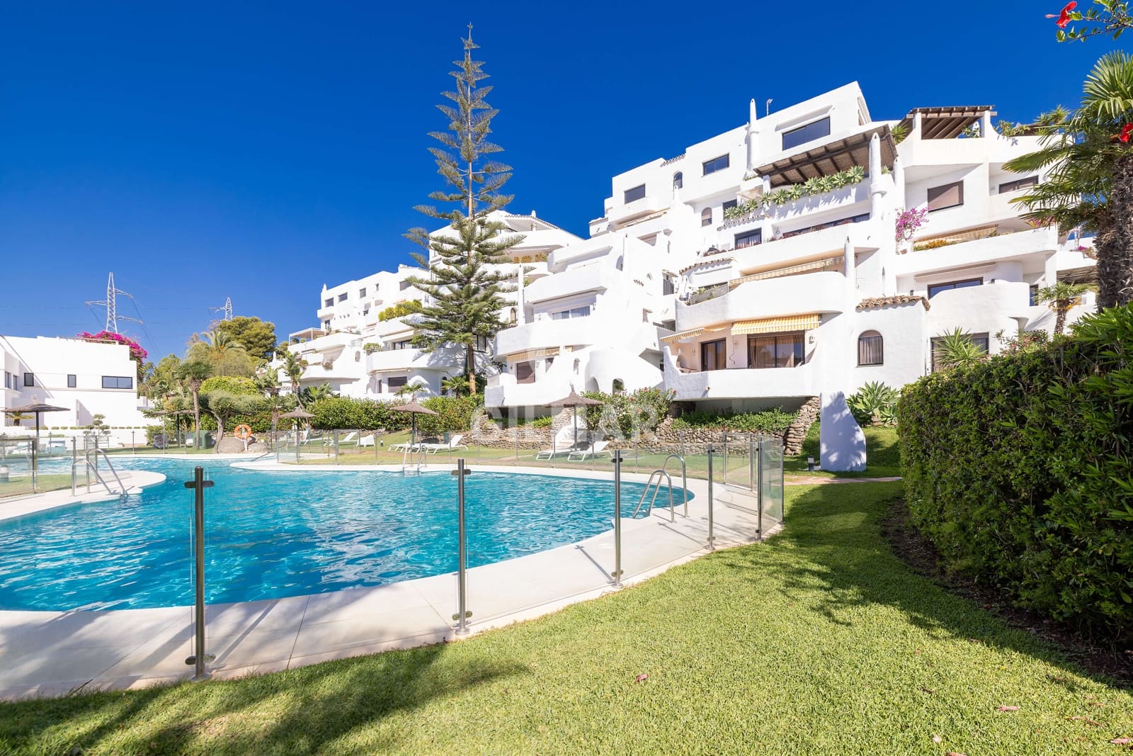 Piso de 3 habitaciones en Golden Mile en venta con piscina garaje - 775.000 € (Ref: 10011935)