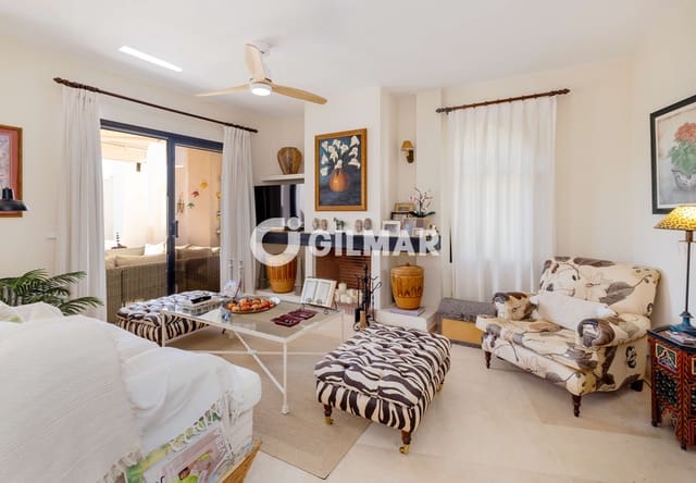 3 soveværelse Lejlighed til salg i Lomas De Marbella, Marbella med swimmingpool garage - € 725.000 (Ref: 10011935)