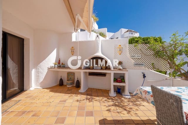3 soveværelse Lejlighed til salg i Lomas De Marbella, Marbella med swimmingpool garage - € 725.000 (Ref: 10011935)