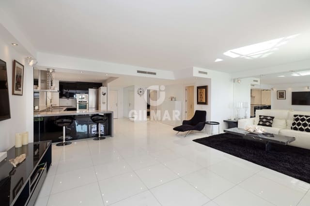 4 chambre Appartement à vendre à Lomas De Marbella, Marbella avec piscine garage - 3 300 000 € (Ref: 10011936)