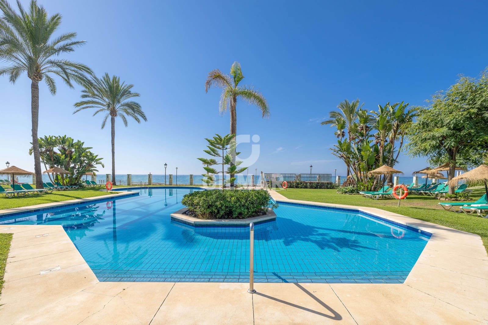 4 chambre Appartement à vendre à Golden Mile avec piscine garage - 3 300 000 € (Ref: 10011936)