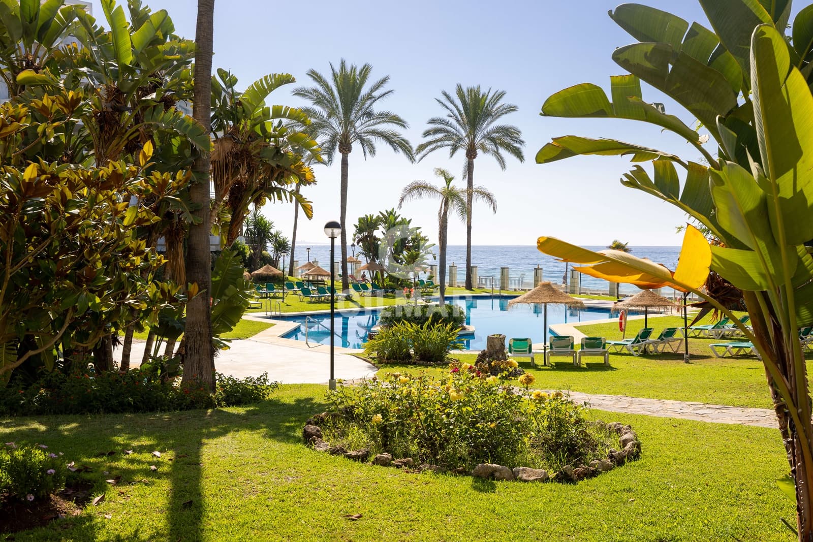 4 chambre Appartement à vendre à Golden Mile avec piscine garage - 3 300 000 € (Ref: 10011936)