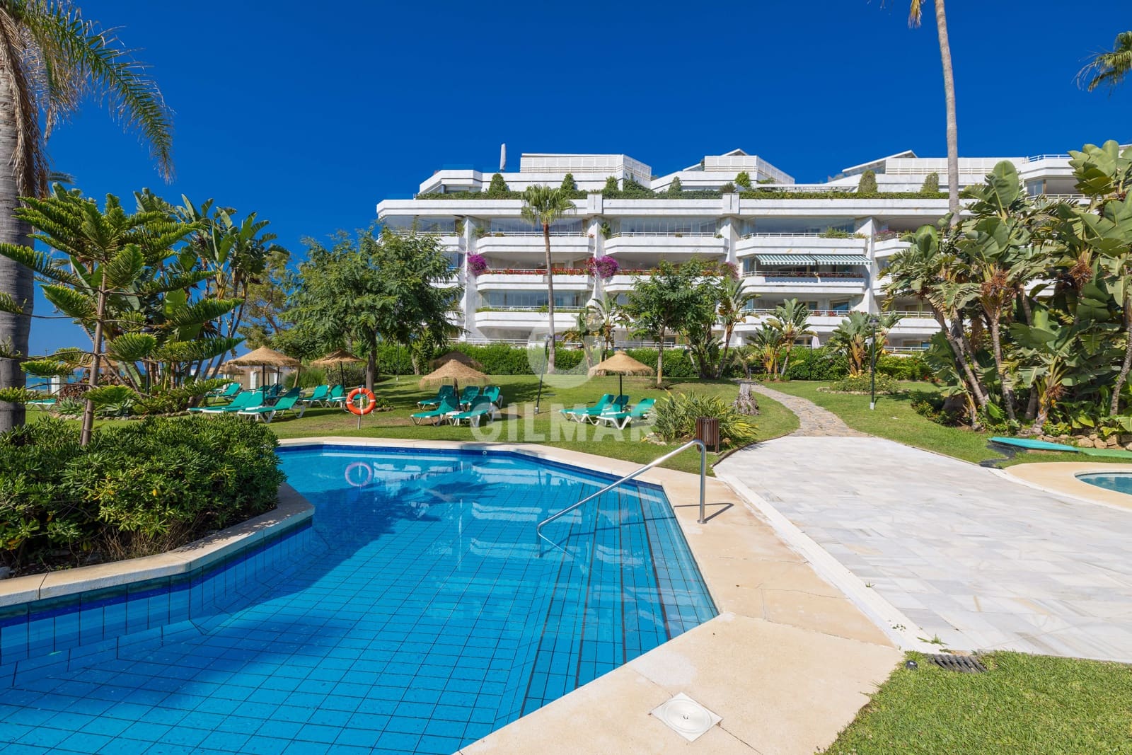4 chambre Appartement à vendre à Golden Mile avec piscine garage - 3 300 000 € (Ref: 10011936)