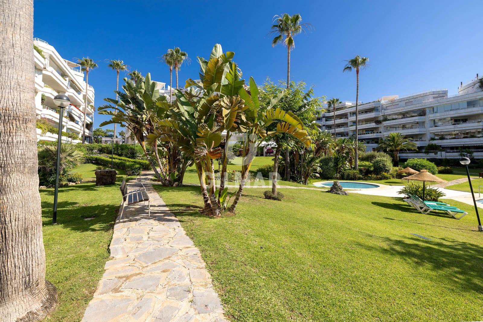 4 chambre Appartement à vendre à Golden Mile avec piscine garage - 3 300 000 € (Ref: 10011936)