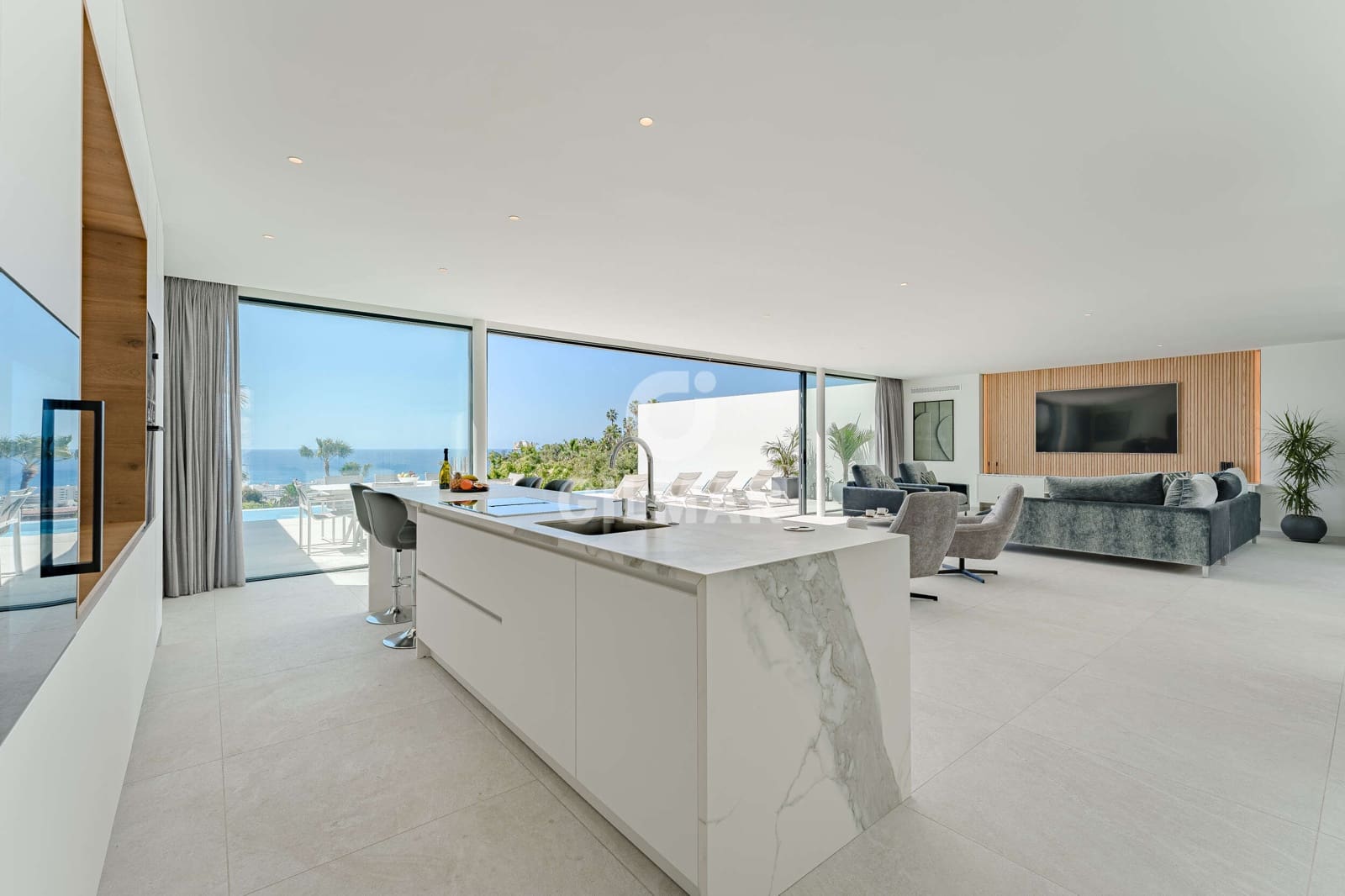 4 Zimmer Villa zu verkaufen in Costa Adeje mit Pool Garage - 4.000.000 € (Ref: 10012625)