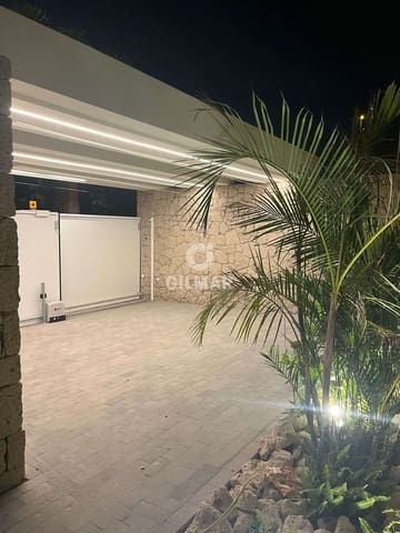 4 Zimmer Villa zu verkaufen in La Caldera, Adeje mit Pool Garage - 4.000.000 € (Ref: 10012625)