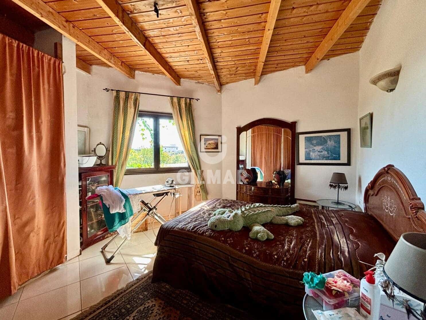 7 quarto Moradia para venda em Alcala com piscina garagem - 480 000 € (Ref: 10012631)