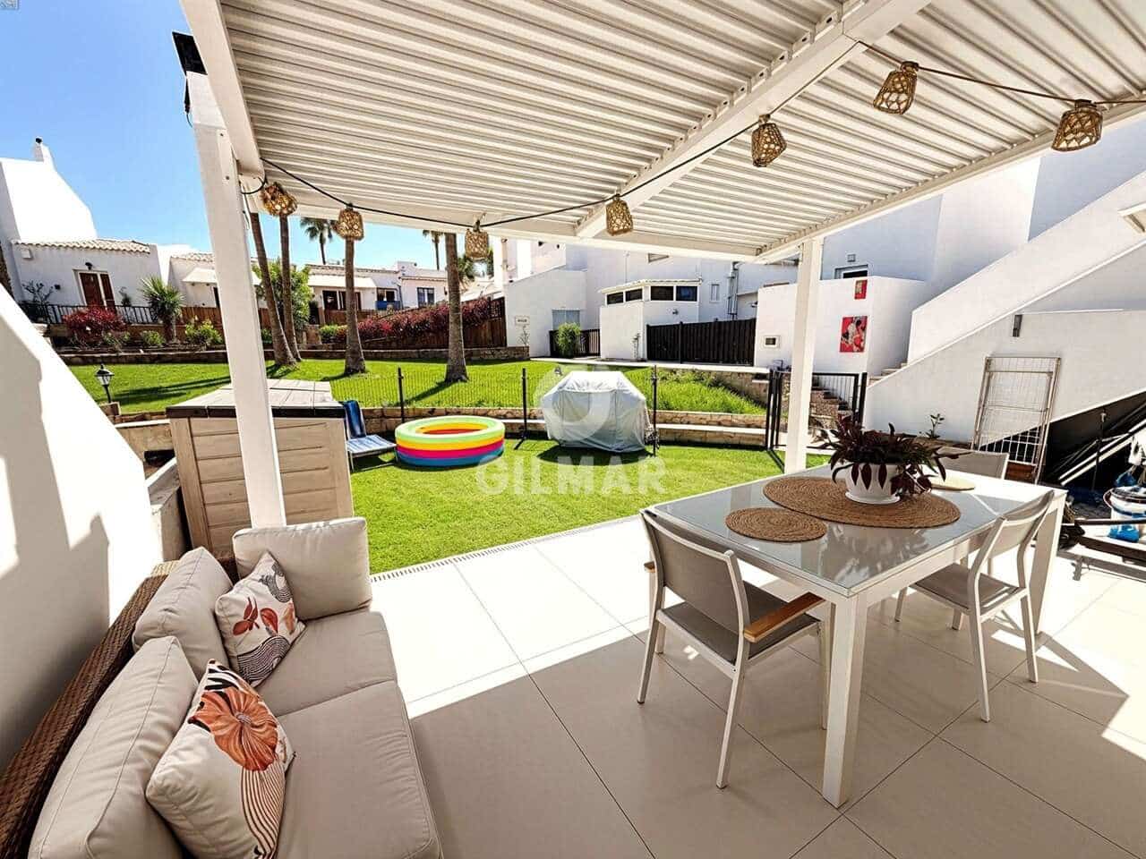 2 slaapkamer Halfvrijstaande villa te koop in Golf del Sur met zwembad garage - € 349.000 (Ref: 10012633)