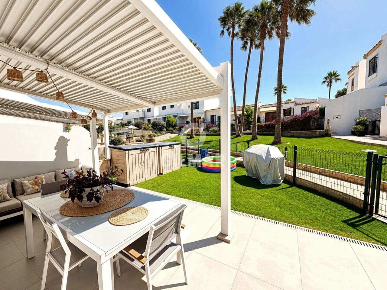 2 slaapkamer Halfvrijstaande villa te koop in Golf del Sur met zwembad garage - € 349.000 (Ref: 10012633)