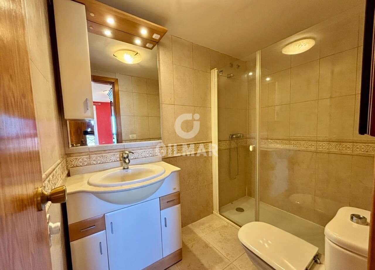 Ático de 2 habitaciones en Parque de la Reina en venta con garaje - 315.000 € (Ref: 10012635)